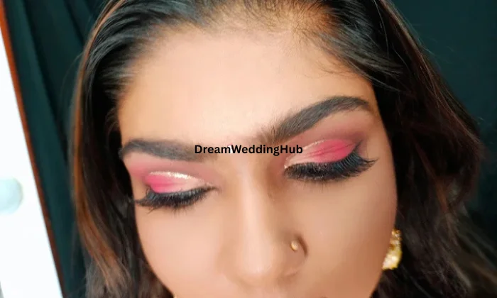 Mansi Waghulde International Makeup Artist